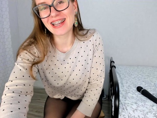 Small titted Briana toying herself poolside