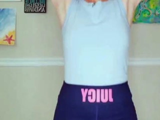 Vicky Vix – Worship My Hairy, Smelly, Armpits